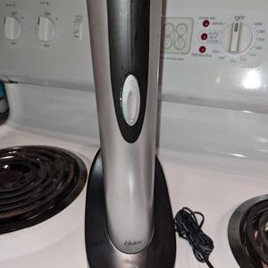 Electric wine opener